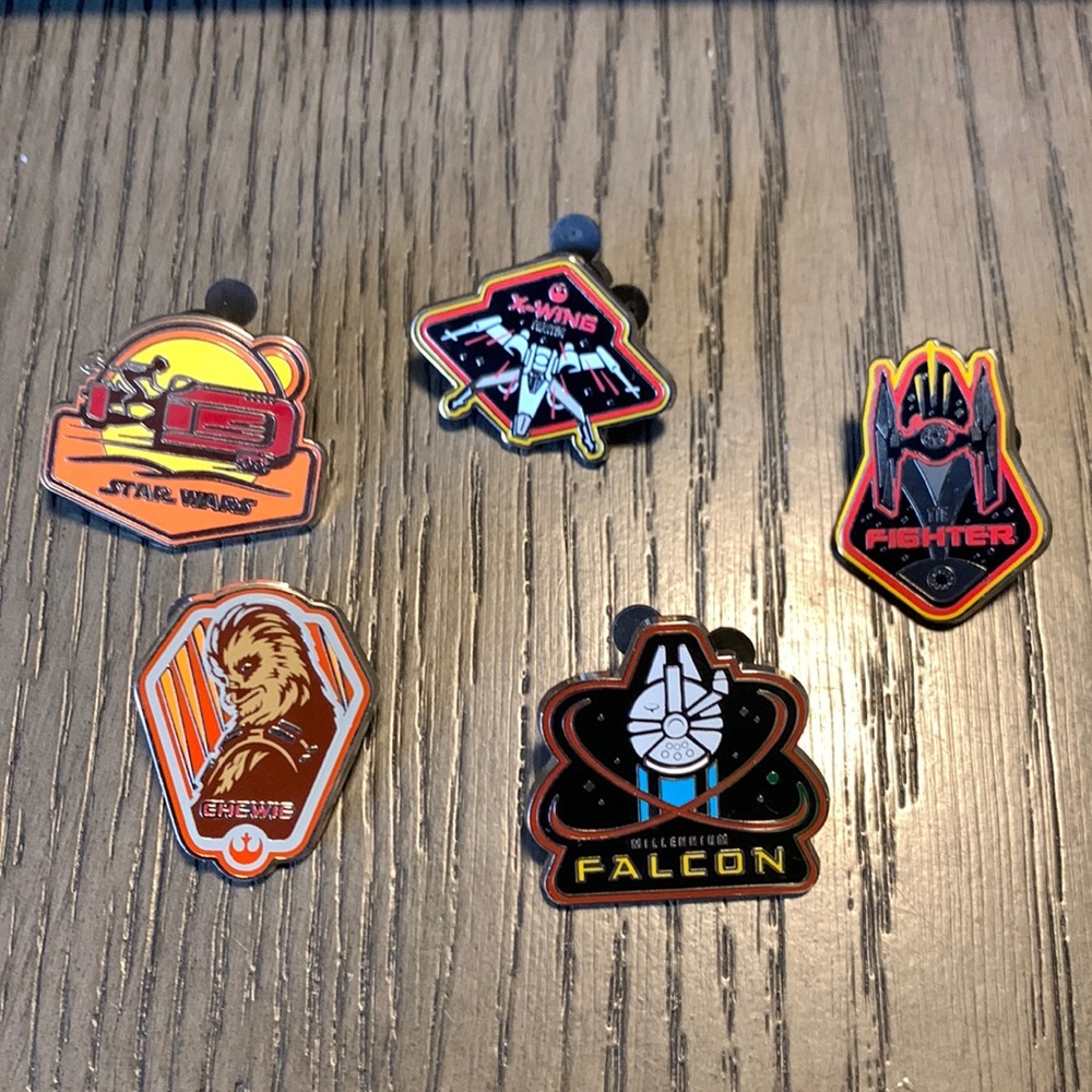 Set of Star Wars Pins from Disney - 5 pins